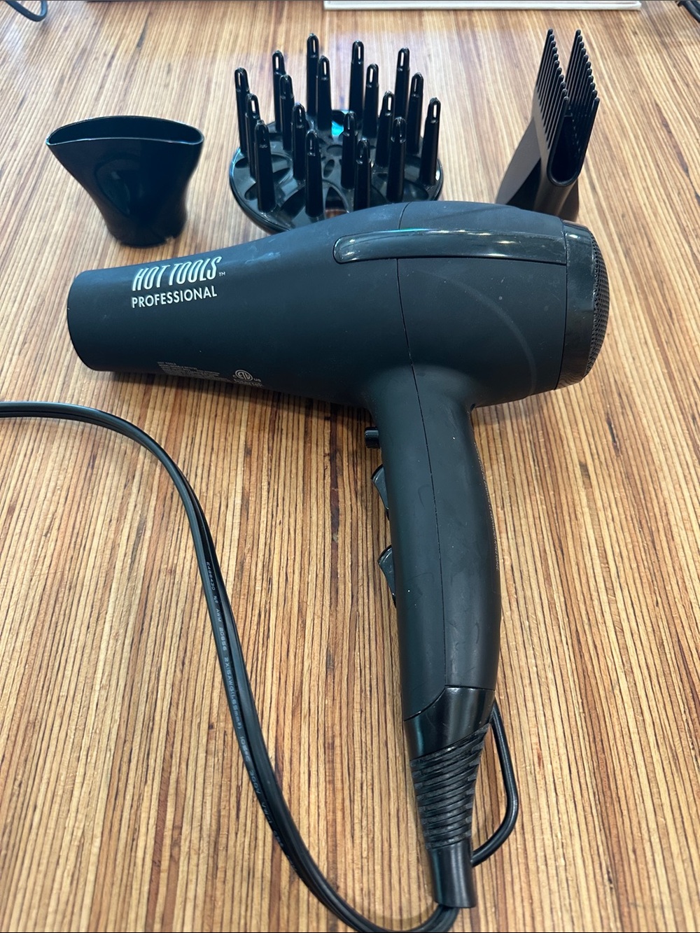 Hot Tools Professional Black Hair Dryer with 3 Styling Attachments